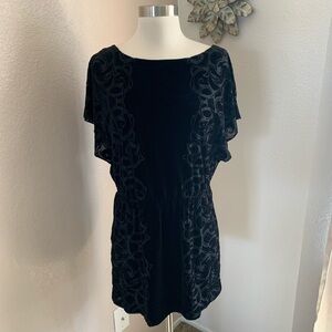 White House Black Market Velvet Size XS